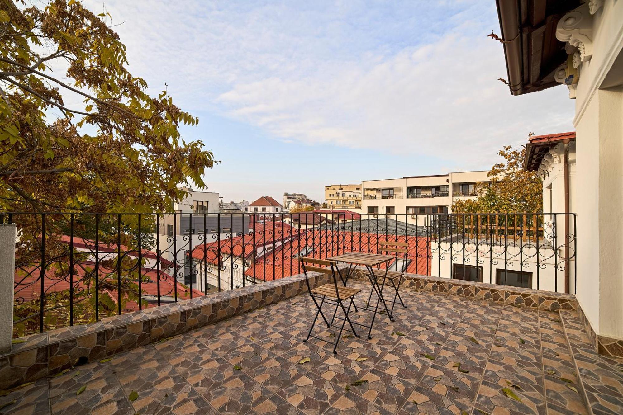 Dona Premier Suites Boekarest Buitenkant foto